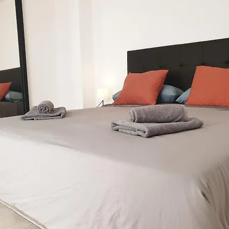 Apartment Economical Homes In Center *