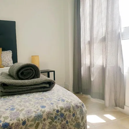 Economical Homes In Center * Malaga
